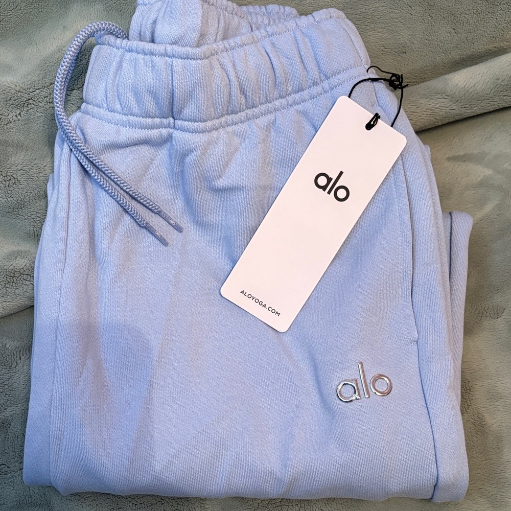 ALO Yoga Light Blue Joggers - Picture 7 of 7
